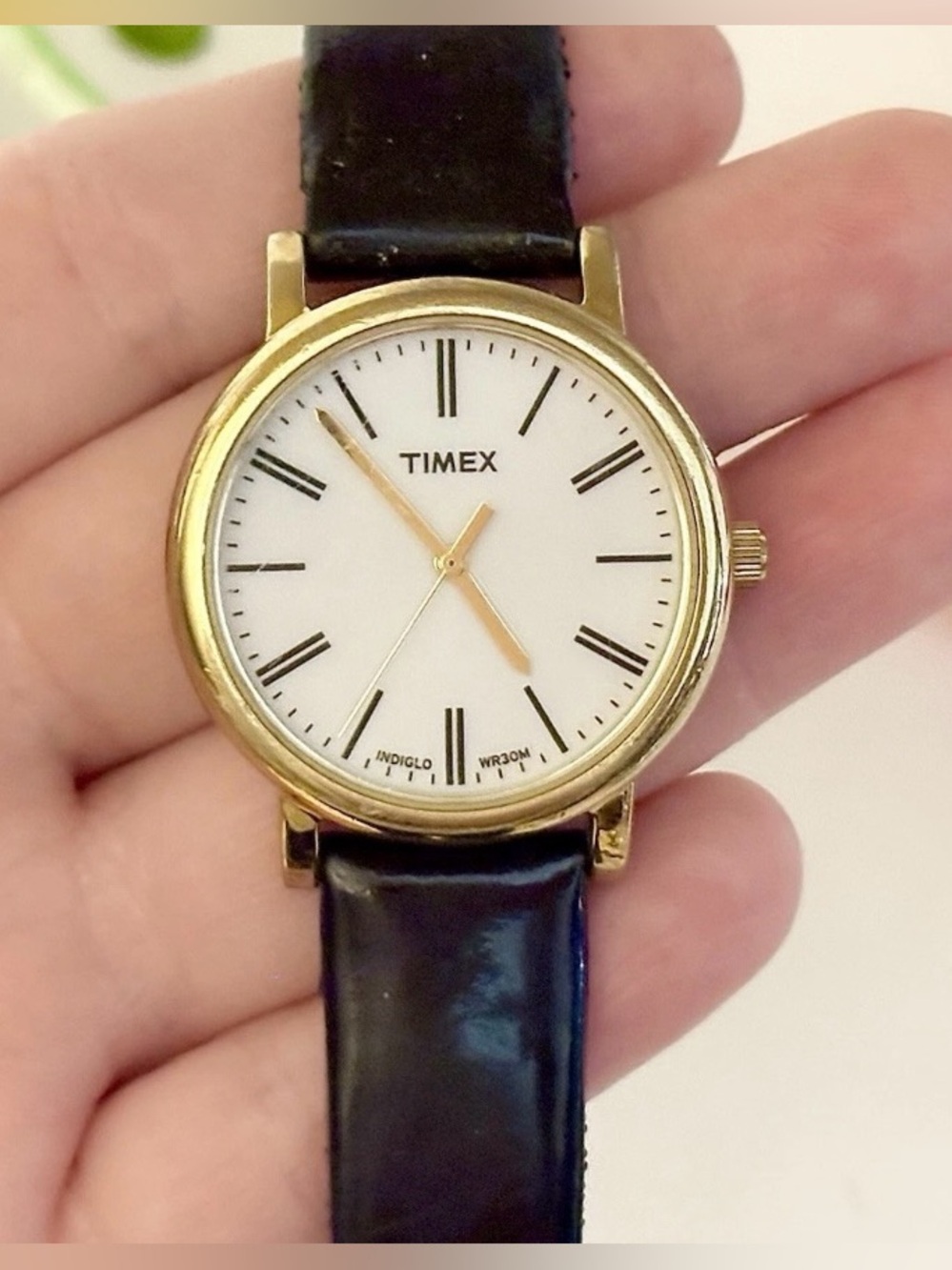Classic Timex Indiglo Originals Gold-Tone Quartz Watch Business Casual Fashion